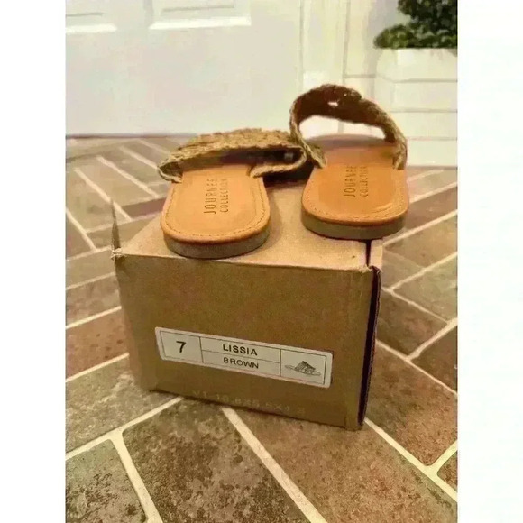Journee Collection Brown Woven Slide Sandals size 7 NWB - Picture 3 of 5